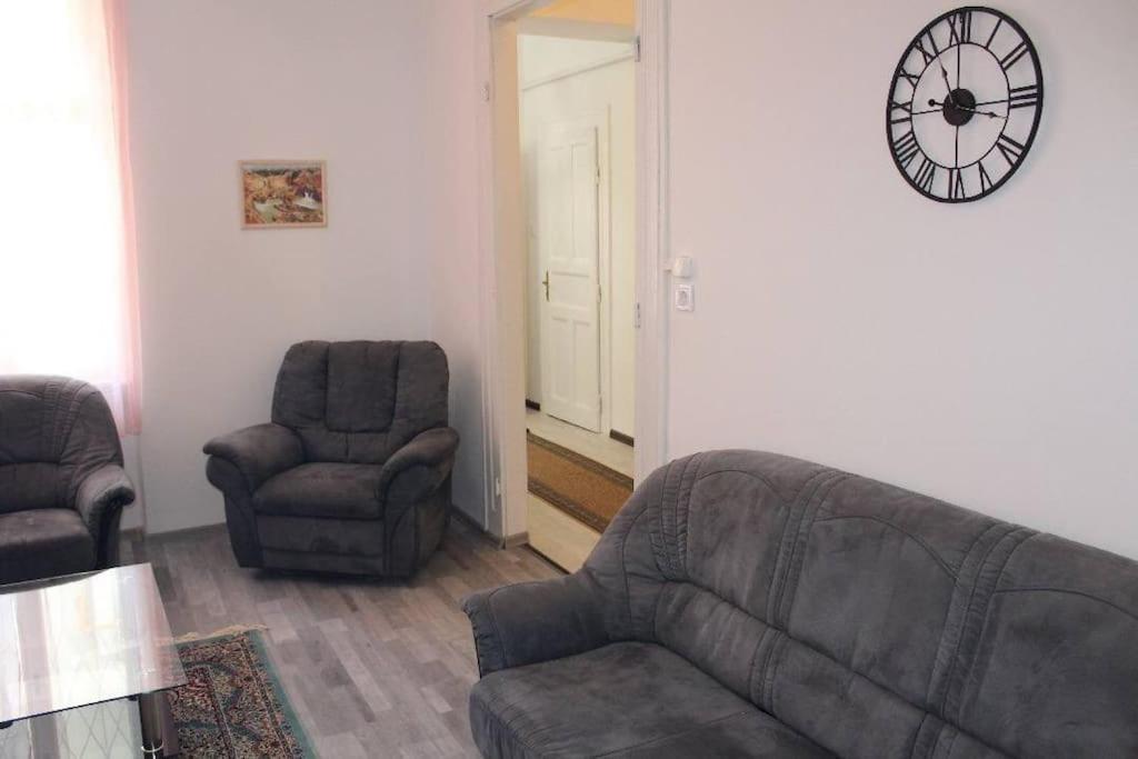Szeged Apartment ภายนอก รูปภาพ